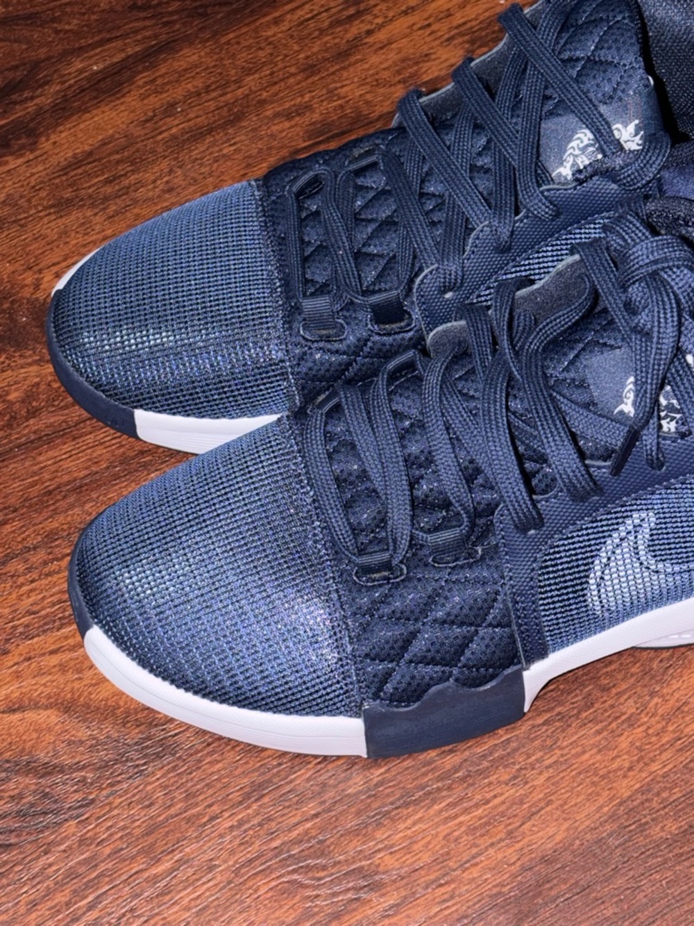 Nike size 13 LeBron basketball shoes - Picture 4 of 15